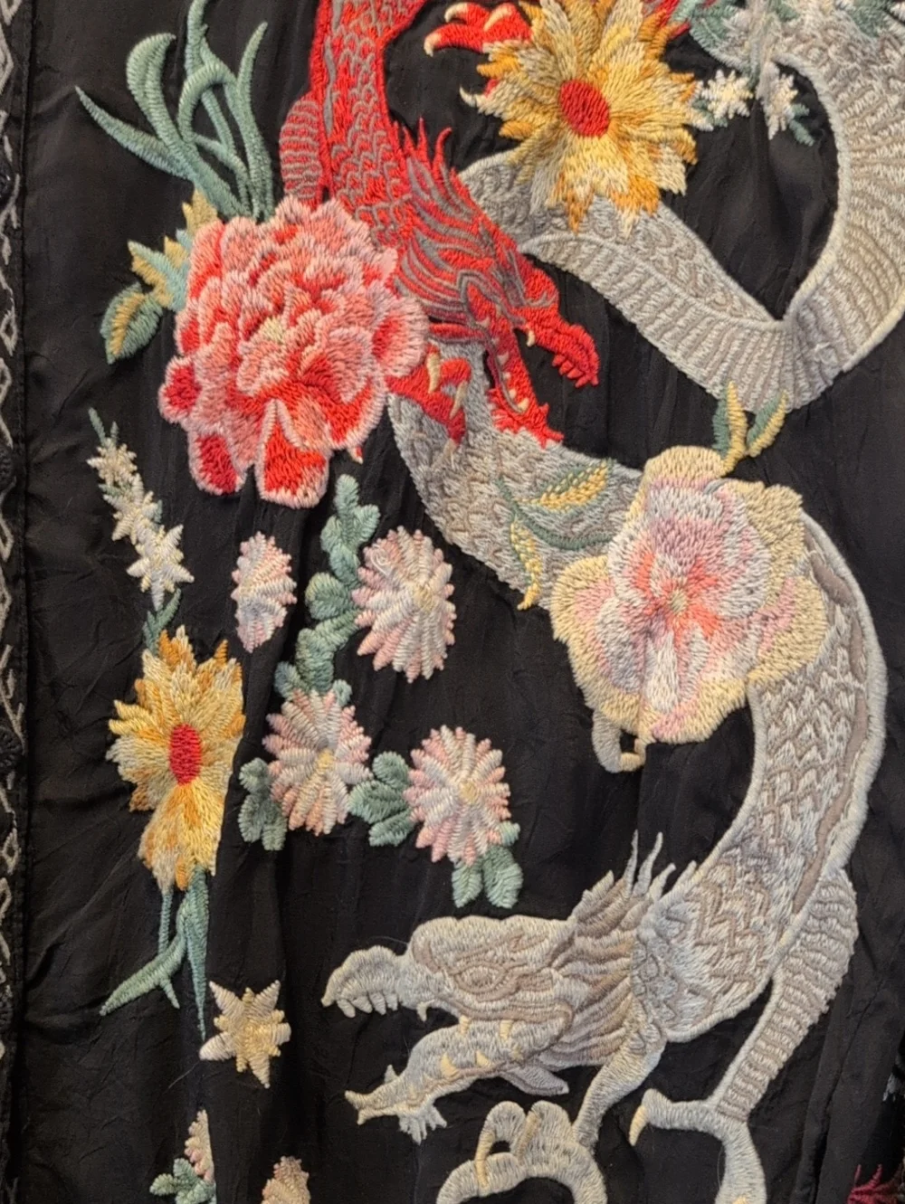 Embroidered Dragon Top - Picture 2 of 6